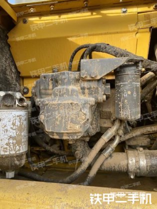 2019 年 Komatsu PC240LC-8M0