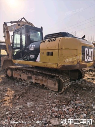 2014 年 CAT 320D2