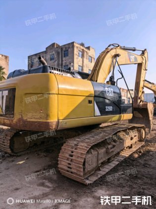 2018 年 CAT 326D2 L