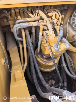 2018 年 CAT 326D2 L