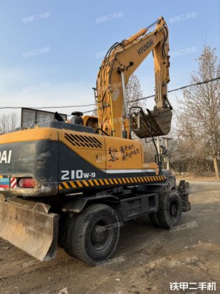 2016 HYUNDAI R210W-9