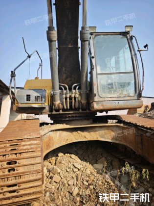 2014 年 John Deere E210LC