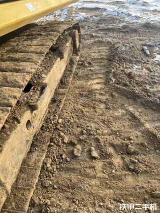 2016コマツPC240LC-8M0