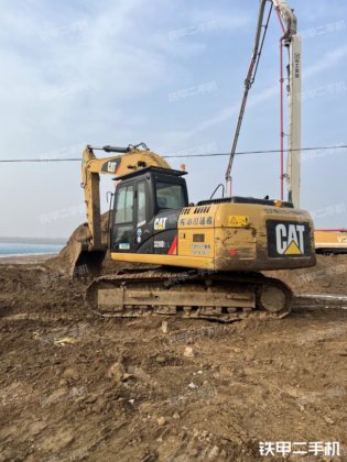 2016年 CAT儿 320D2