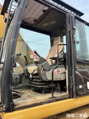 2016年 CAT儿 320D2