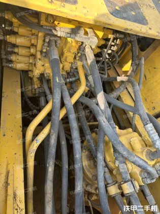 2016 小松 PC210-8M0