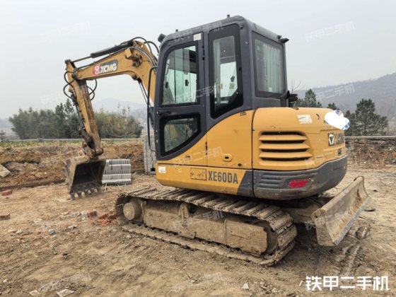 2020 XCMG XE60DA