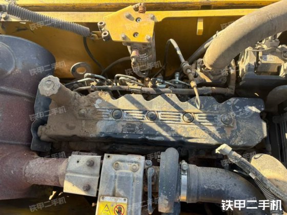 2013年コマツPC200-8M0