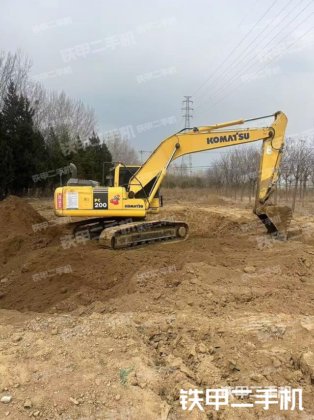 2020 KOMATSU PC200-8M0