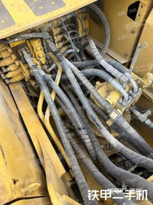 2020 KOMATSU PC200-8M0