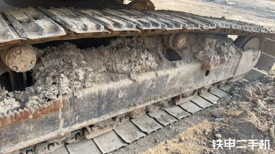 2016コマツPC240LC-8M0