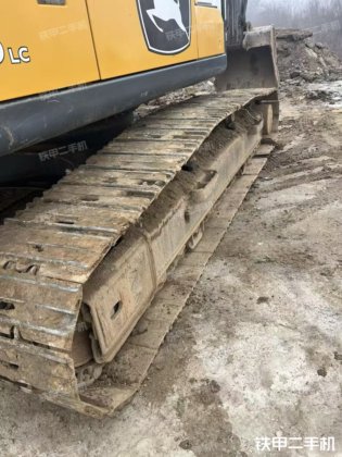 2019 年 John Deere E240SC