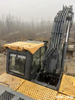 2019 年 John Deere E240SC