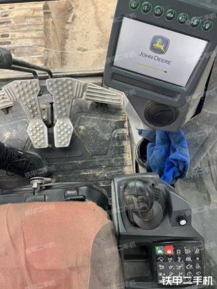 2019 年 John Deere E240SC