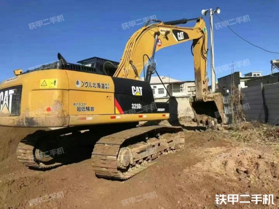 2016 年 CAT 329D2L
