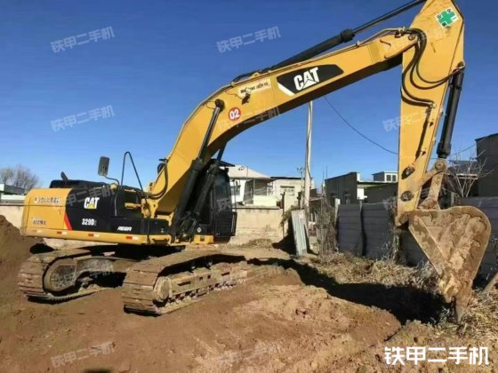 2016 年 CAT 329D2L