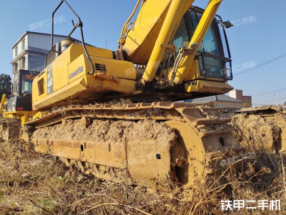 2018年式コマツPC460LC-8