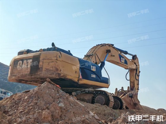 2018年 CAT-؟ 336D2