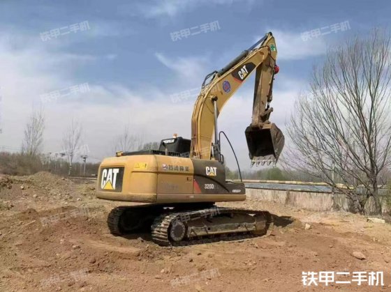 2016年キャタピラー 320D2