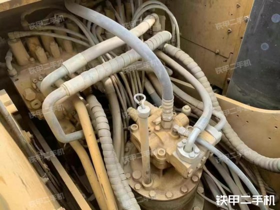 2016年キャタピラー 320D2