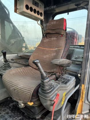 2016年 VOLVO EC290CL