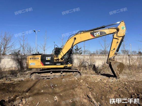 2016年キャタピラー 320D2