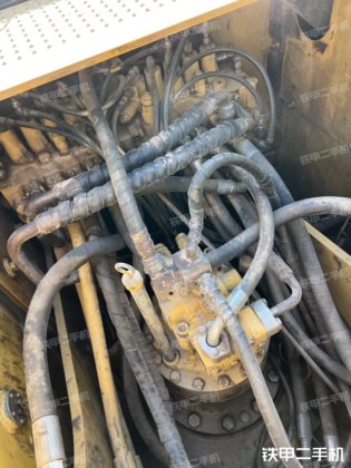 2016年キャタピラー 320D2