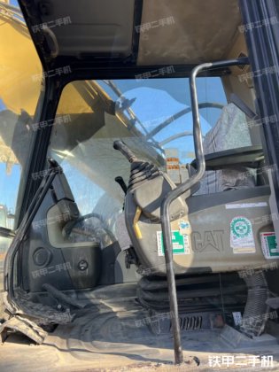 2016年キャタピラー 320D2