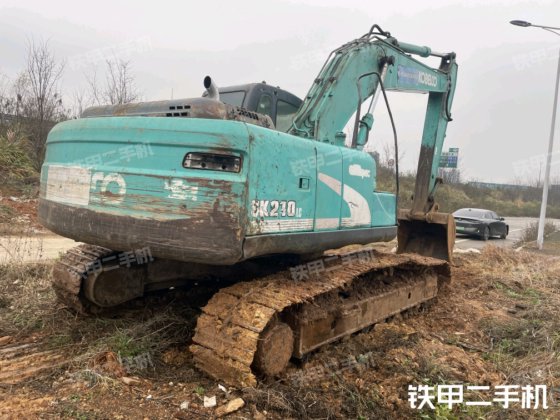 2011 KOBELCO SK210LC-8