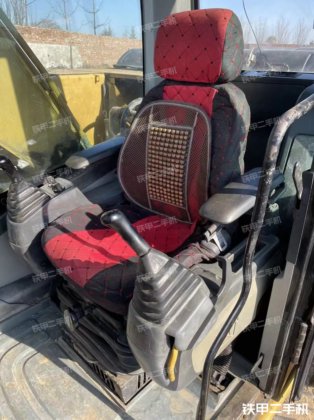 2016年 キャタピラー 320D2L