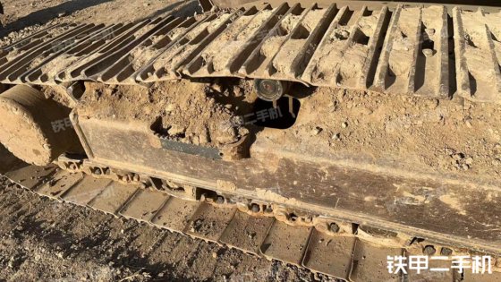 2016コマツPC240LC-8M0