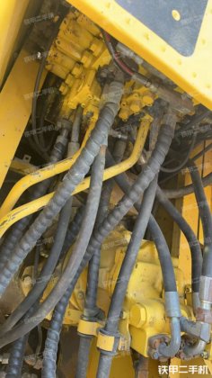 2016年コマツPC220-8M0