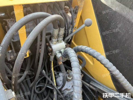 2018 ユーチャイ YC85-9