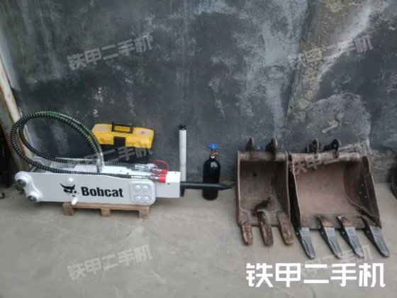 2019年ボブキャット E20