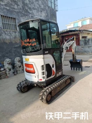 2019年ボブキャット E20