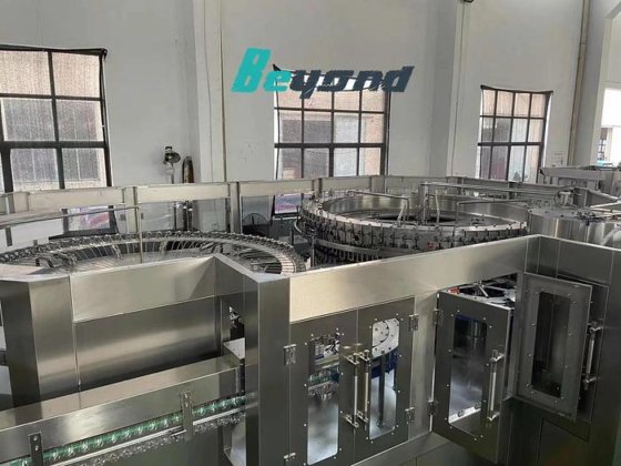 出厂价自动碳酸饮料三合一水洗灌装旋盖机