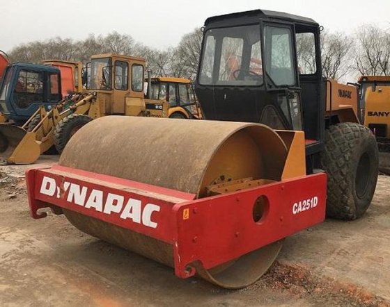 2012 DYNAPAC CA251D