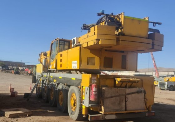 2001 Demag AC 100