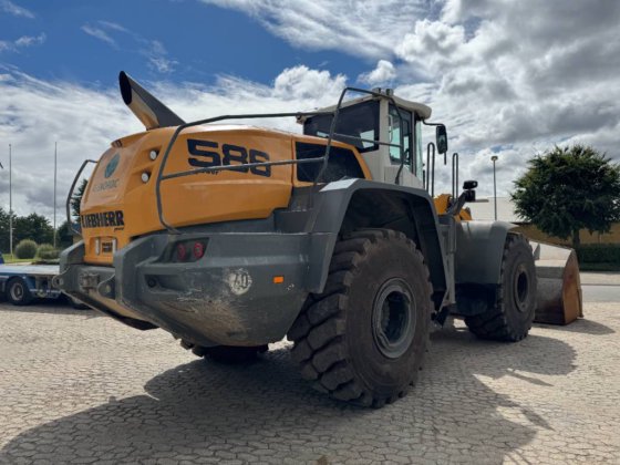 2020 Liebherr-L586