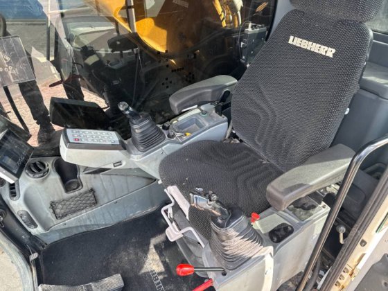2020 Liebherr R945