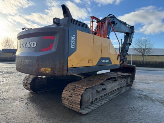 2016 Volvo EC 250 EL
