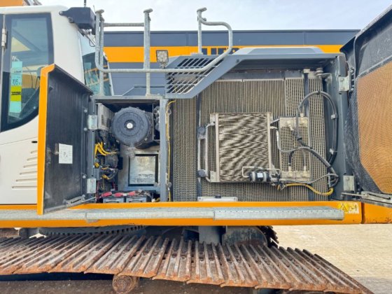 2020 Liebherr R945