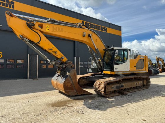2020 Liebherr R945