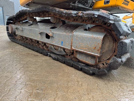 2019 Liebherr R914