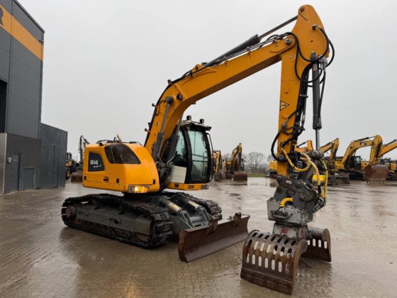 2019 Liebherr R914
