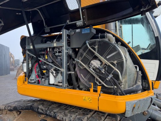 2019 Liebherr R 914