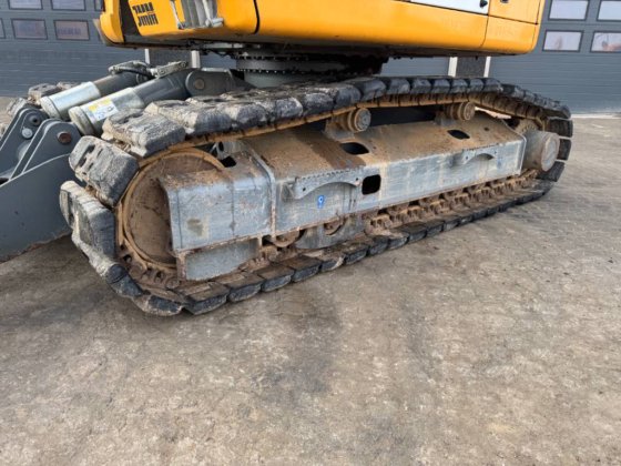 2019 Liebherr R 914