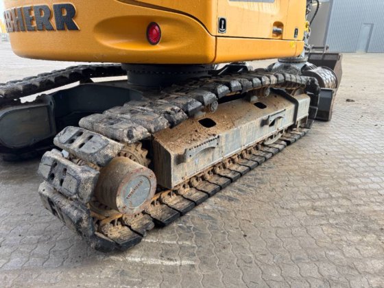 2019 Liebherr R 914