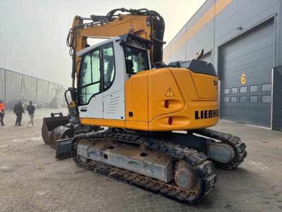 2019 Liebherr R 914