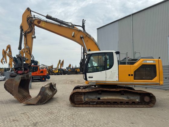 2020 Liebherr R926